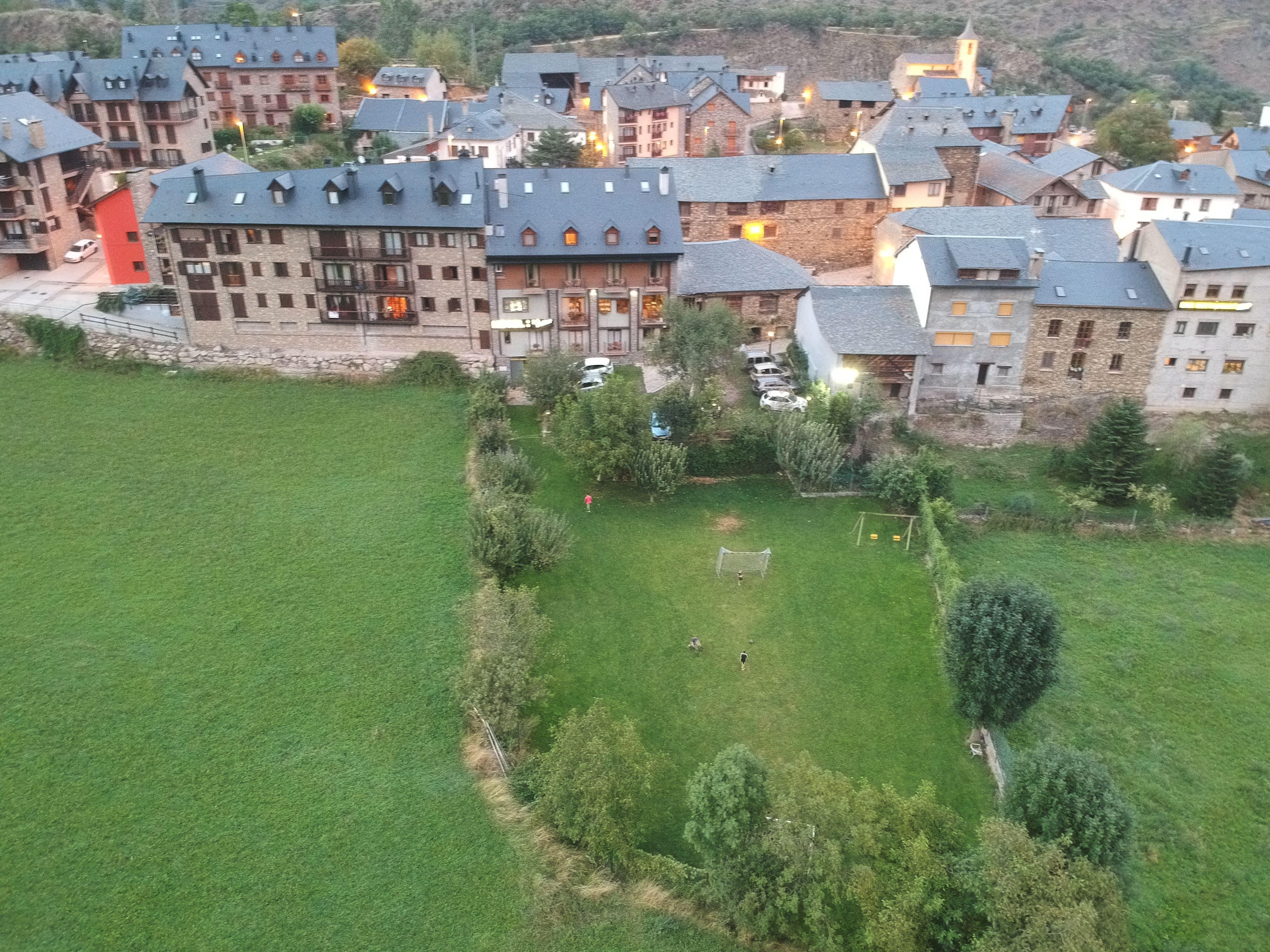 Hotel Lo Paller Valencia D'Aneu Zewnętrze zdjęcie