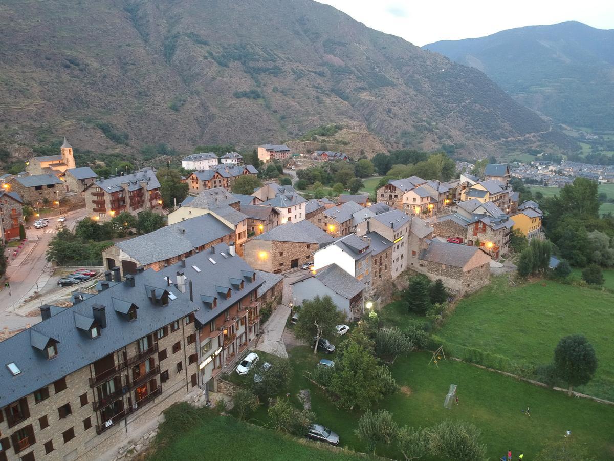 Hotel Lo Paller Valencia D'Aneu Zewnętrze zdjęcie