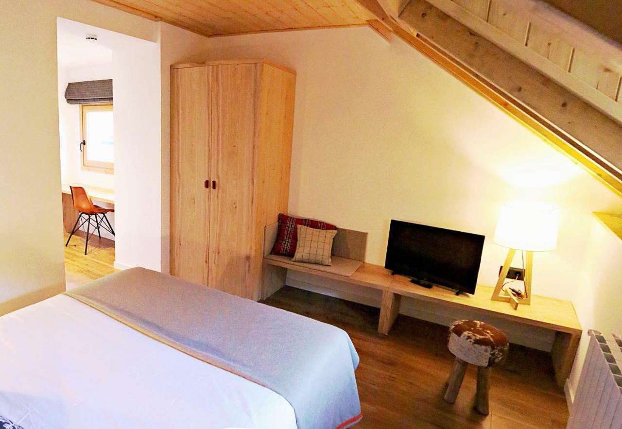 Hotel Lo Paller Valencia D'Aneu Zewnętrze zdjęcie